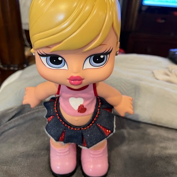 Bratz Big Baby Cloe Fashion Doll 12